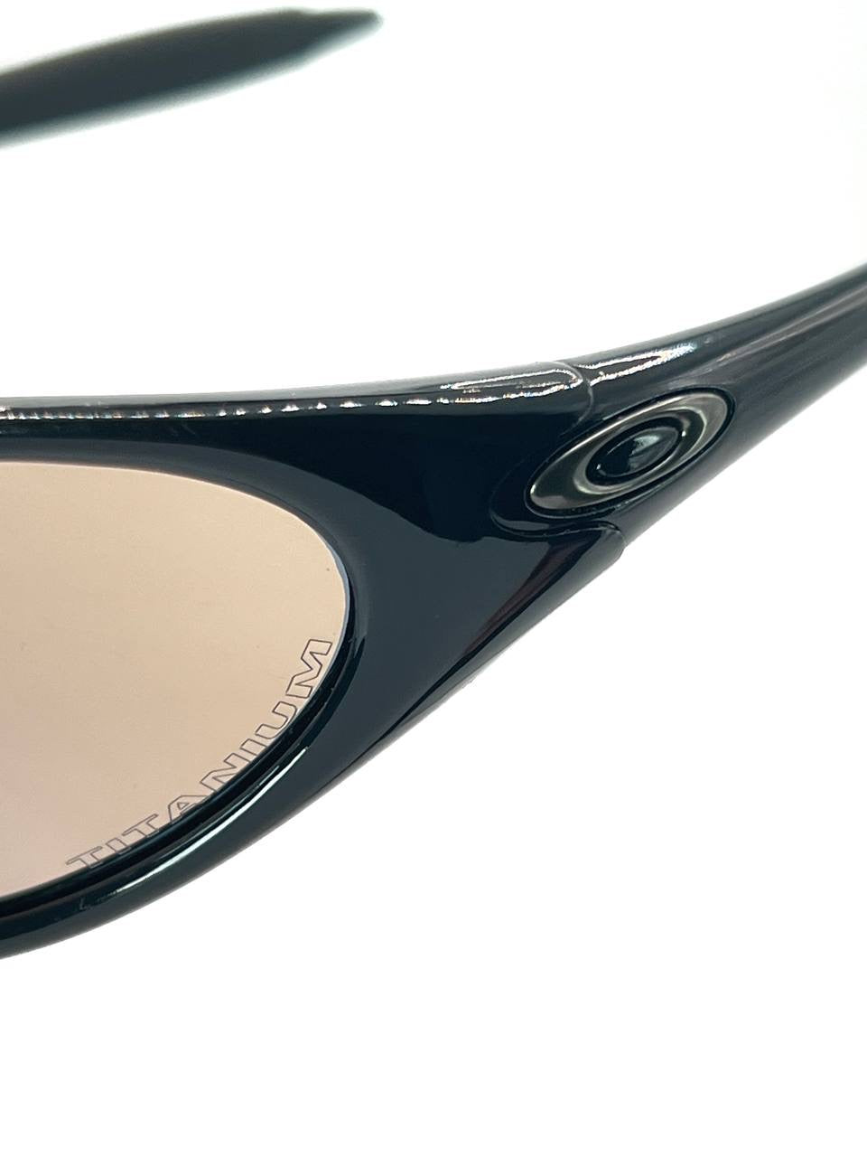 1999 Oakley Minute Gen 2 Jet Black / Titanium Iridium Sunglasses