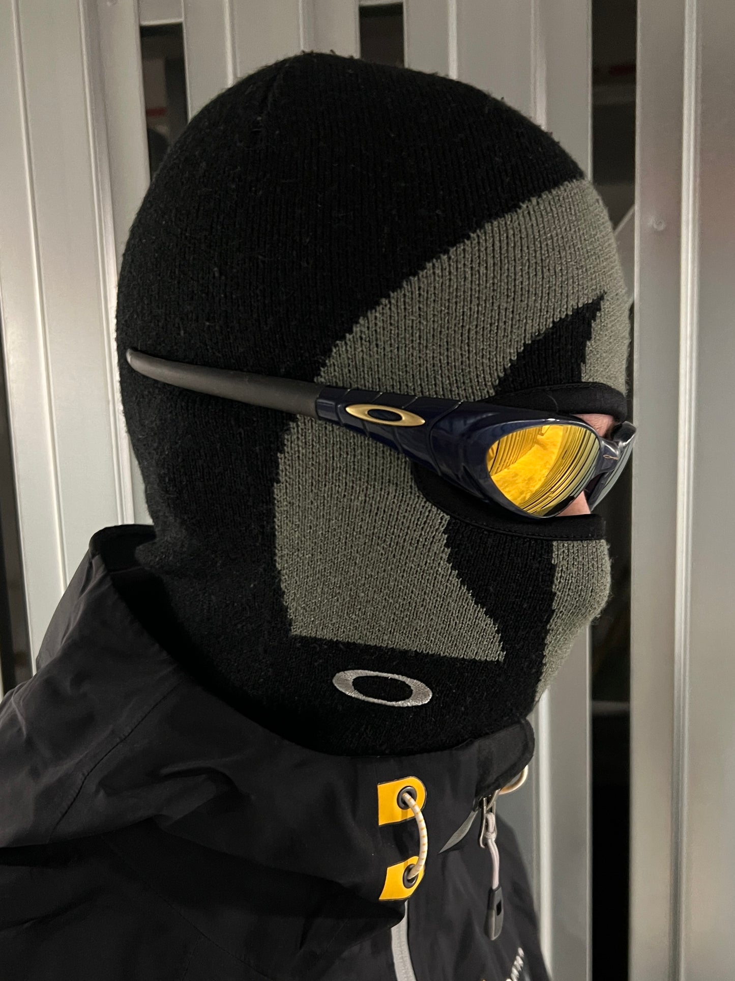 2001 Vintage Oakley Eye Jacket 2.0 Midnight / 24K Gold Iridium Sunglasses