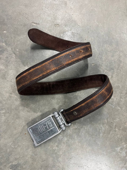 00s Vintage Oakley Crest Buckle Plate Leather Belt