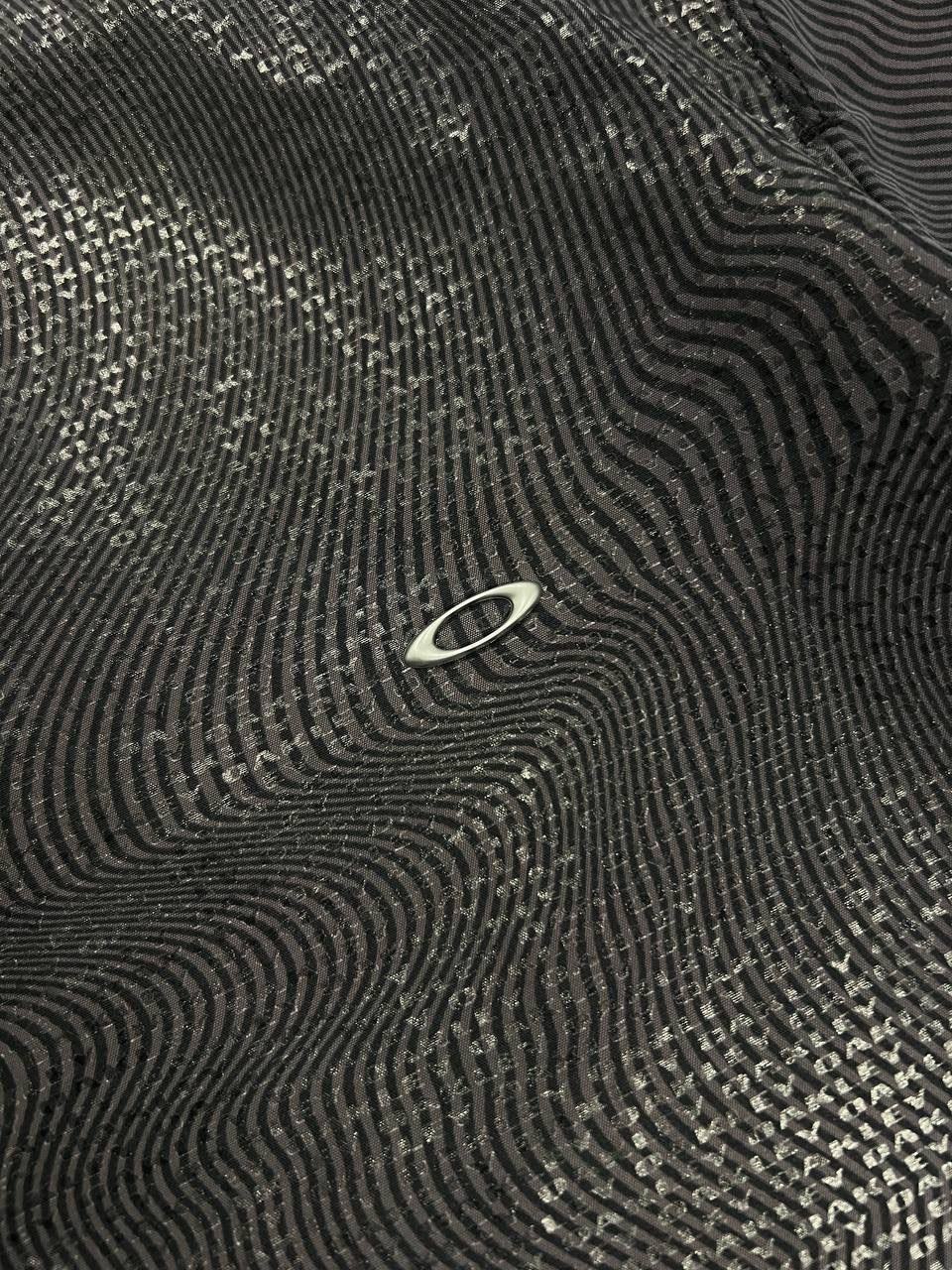 00s Vintage Oakley Optical Illusion Shirt