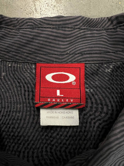 00s Vintage Oakley Optical Illusion Shirt