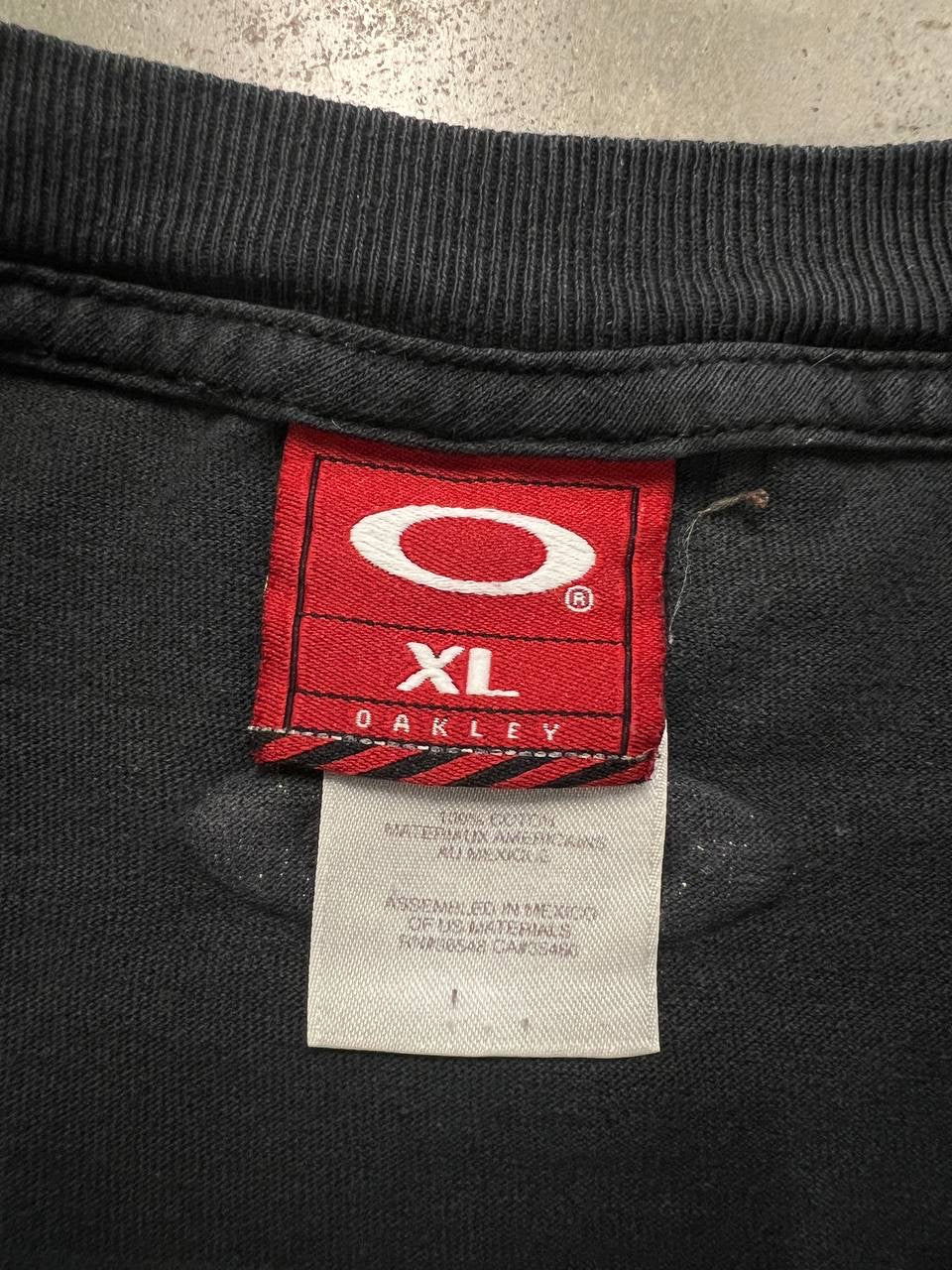 00s Vintage Oakley Skull T-Shirt