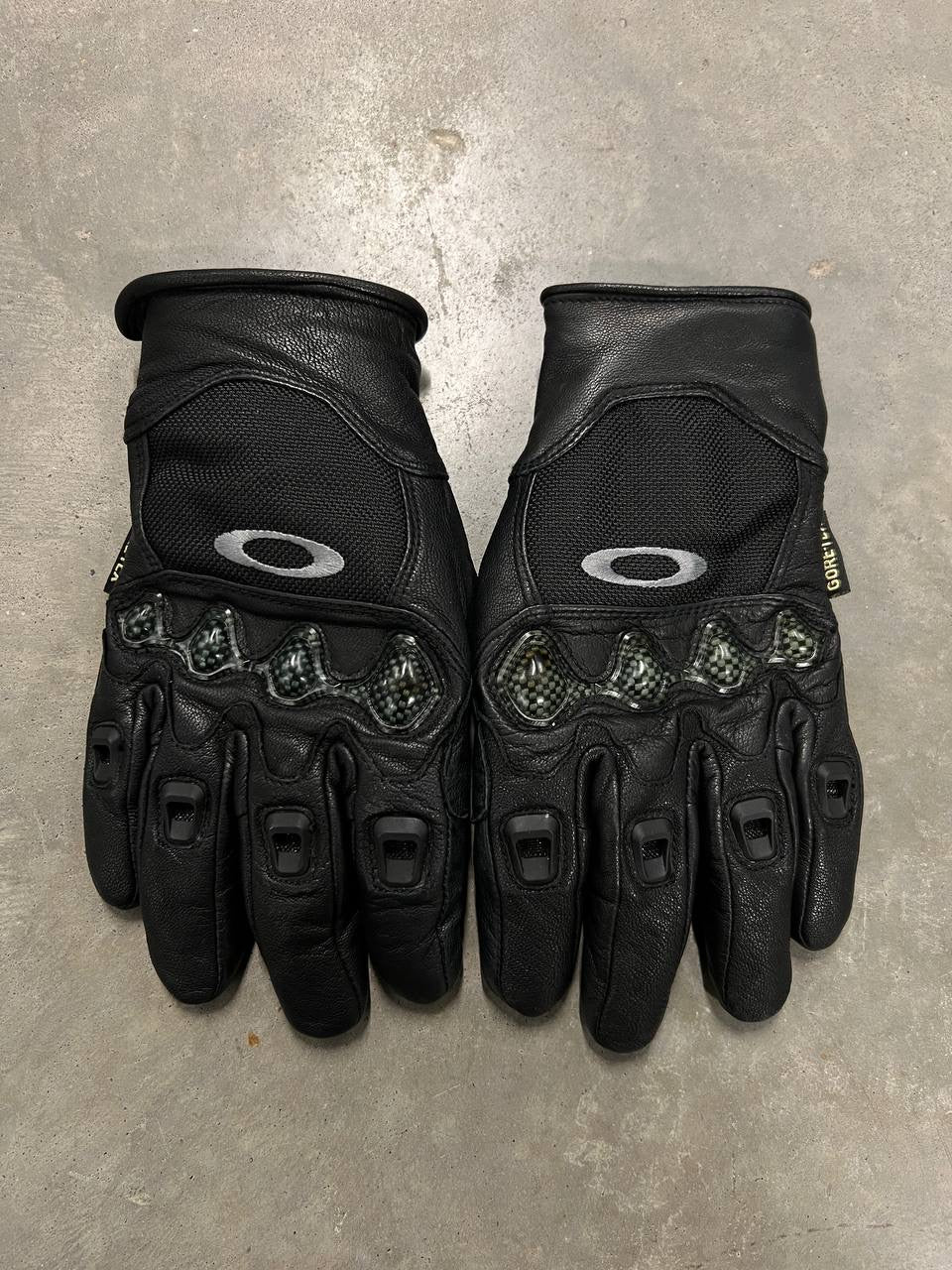 Oakley Winter Assault Gore-Tex Gloves