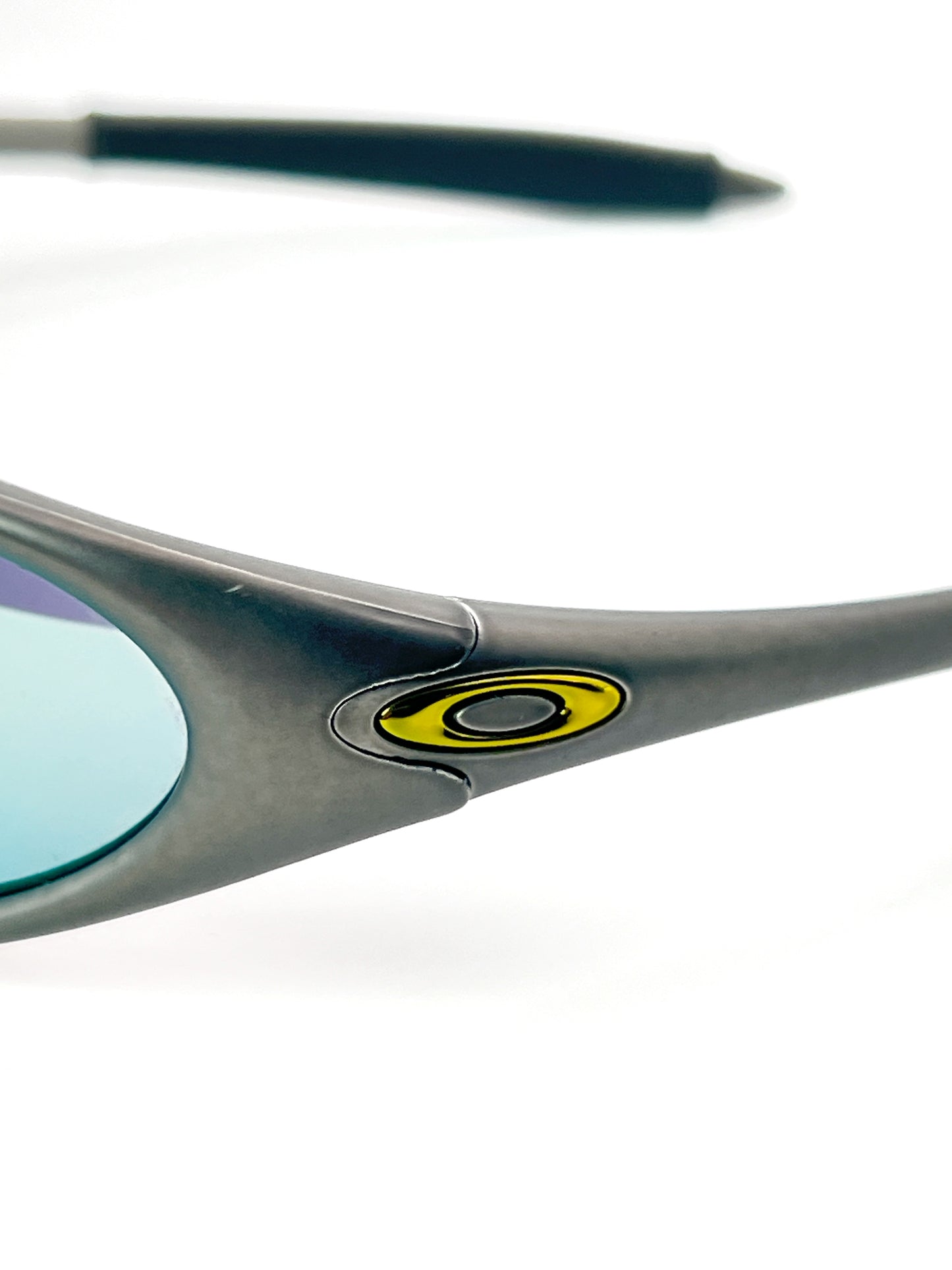 1998 Vintage Oakley Minute FMJ Gunmetal / Emerald Iridium Sunglasses