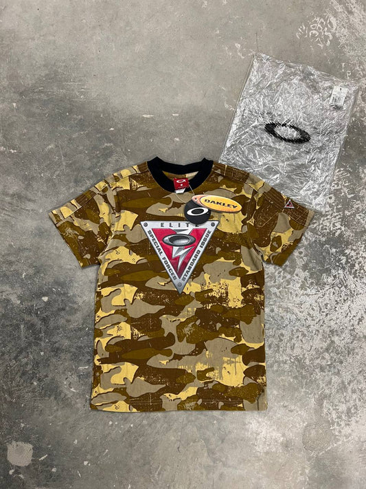 Archive Vintage Oakley Standard Issue Assault T-Shirt Earth Camo