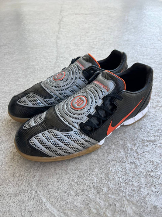 2008 Vintage Nike Total 90 Trainers Shoot 2 Indoor