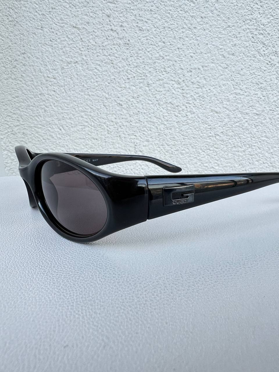 Vintage Gucci Sunglasses Oval Moda Black