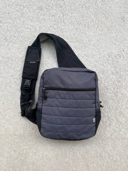 Vintage Nike Sling Bag