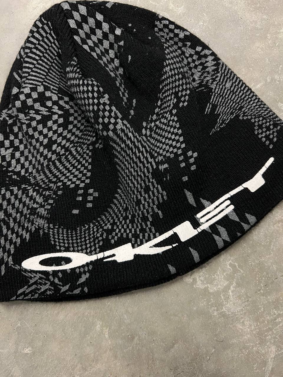 00s Vintage Oakley Beanie Hat - StreetStyler