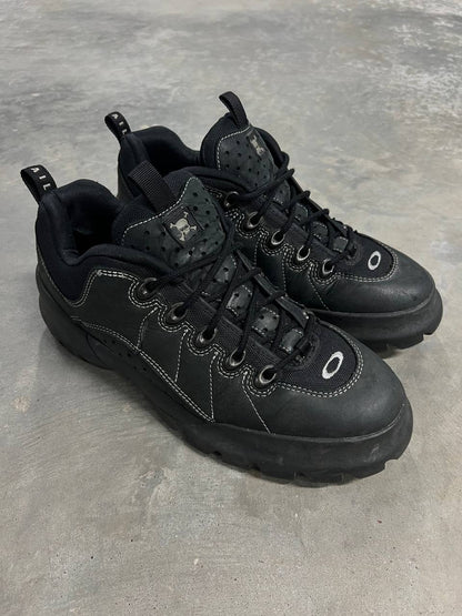 2001 Vintage Oakley Nail Low Top Shoes