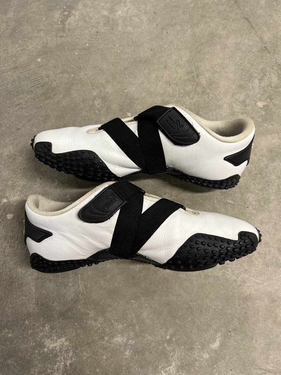 2000s Vintage Puma Mostro White Red